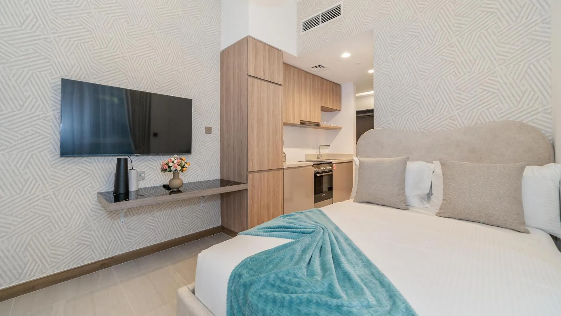 Apartment Missoni Charm Studio Fully Furnished With Style Dubai